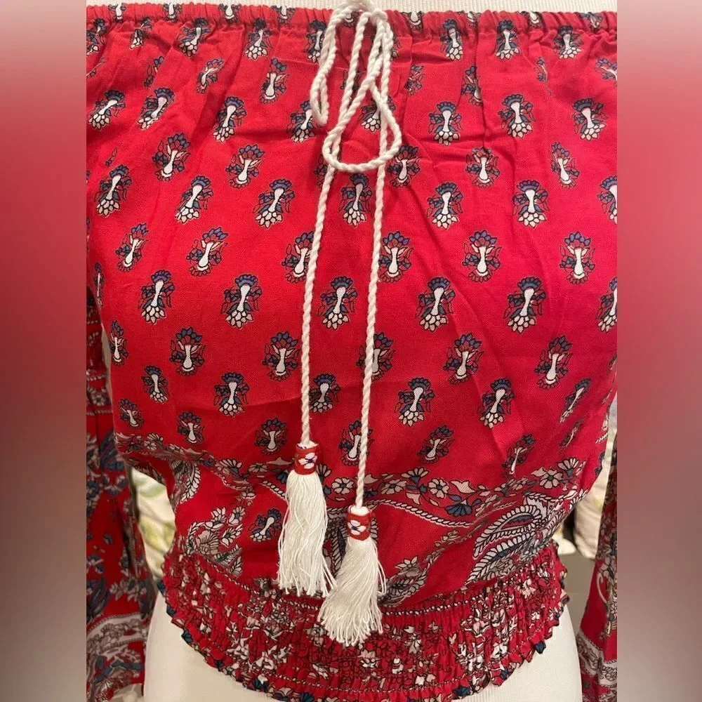 Band of Gypsies Smocked Bell Sleeve Crop Top - Picture 14 of 17